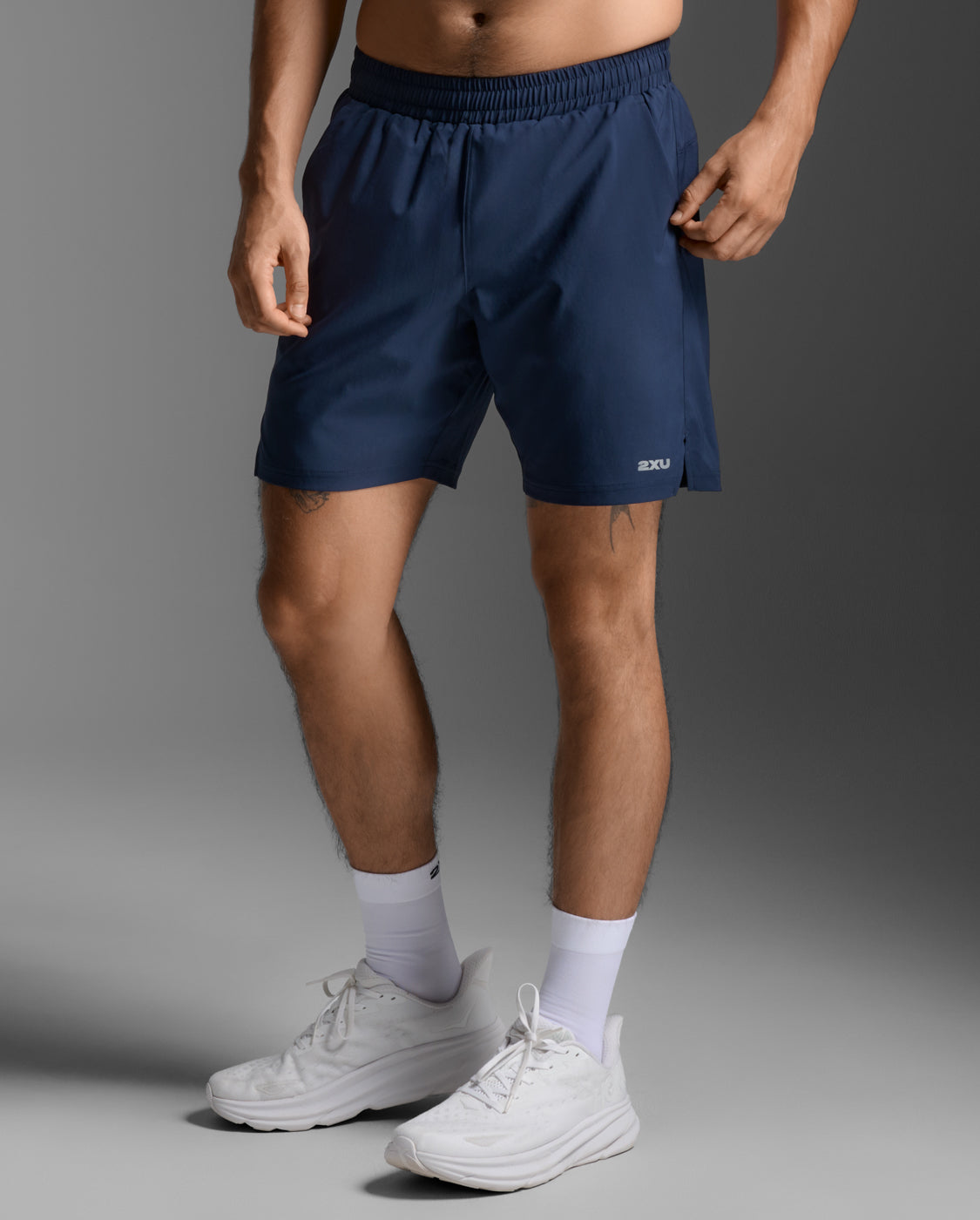 2xu-aero-7-inch-laufshorts-midnight-herren-lined image 4