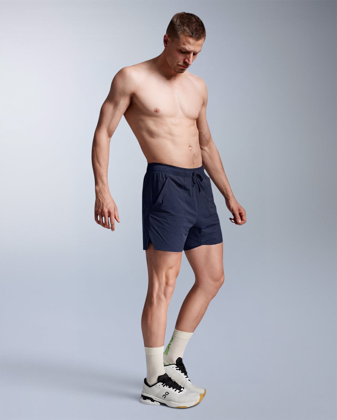 2xu-force-2-in-1-5-inch-shorts-midnight-herren image 5