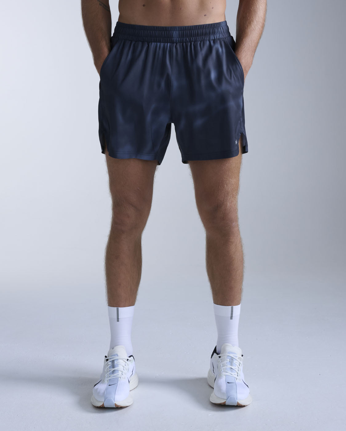 2xu-aero-5-inch-shorts-lined-herren-midnight-marble image 1