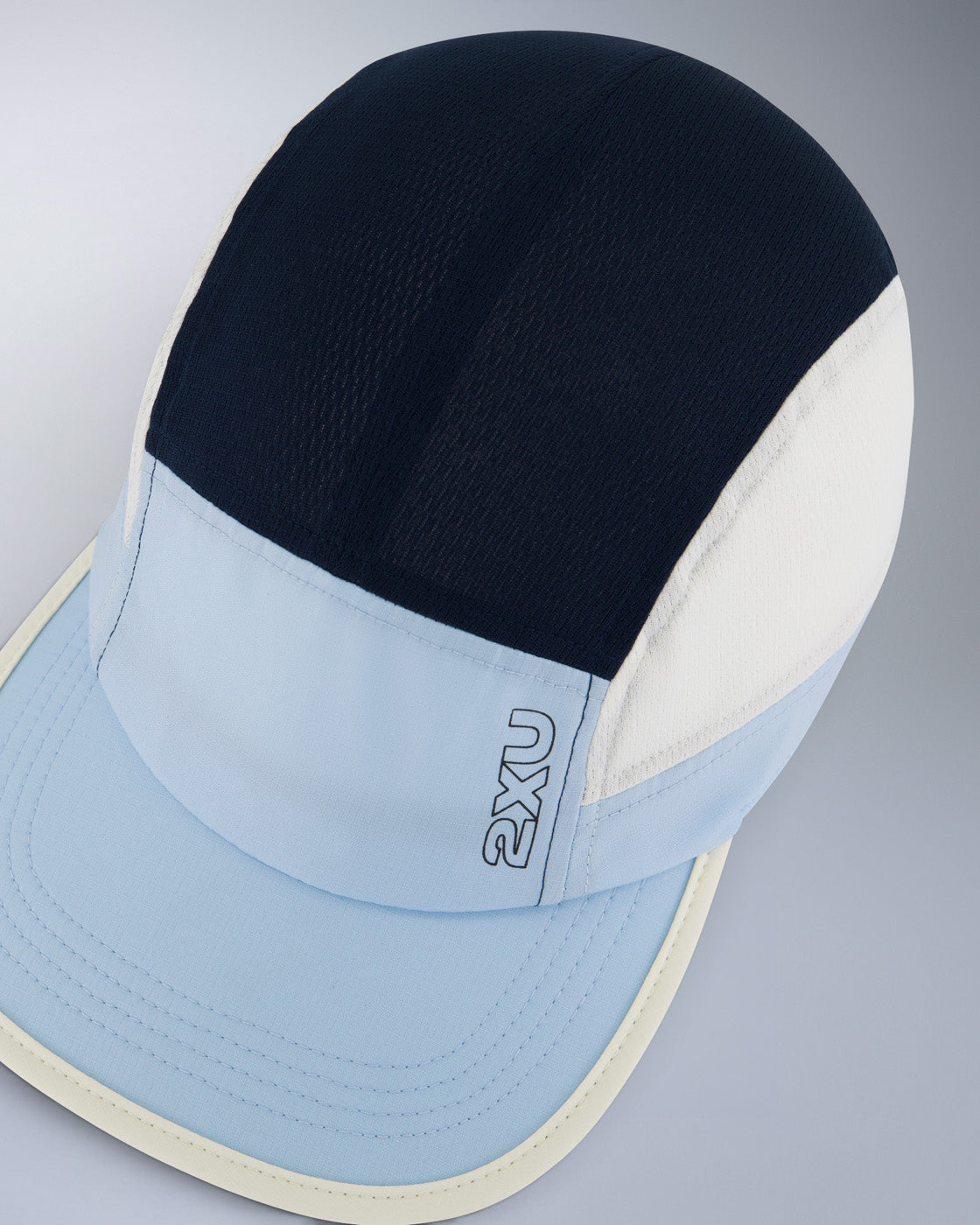 2xu-light-speed-cap-blue-shade-white-laufcap image 4
