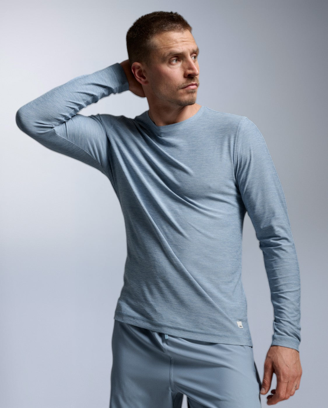 2xu-signature-long-sleeve-langarmshirt-blue-shade-herren image 2
