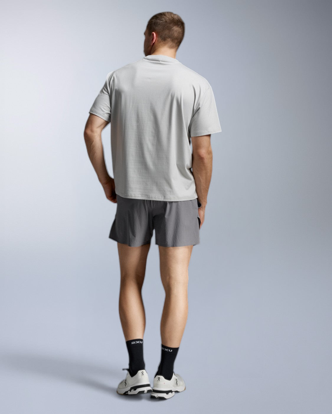 2xu-motion-oversized-t-shirt-herren-harbor-mist-tencel image 5