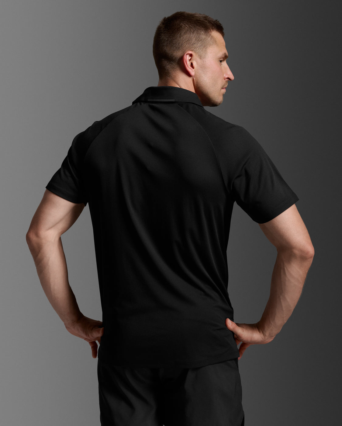 2xu-signature-polo-polohemd-schwarz-herren-regular-fit image 5