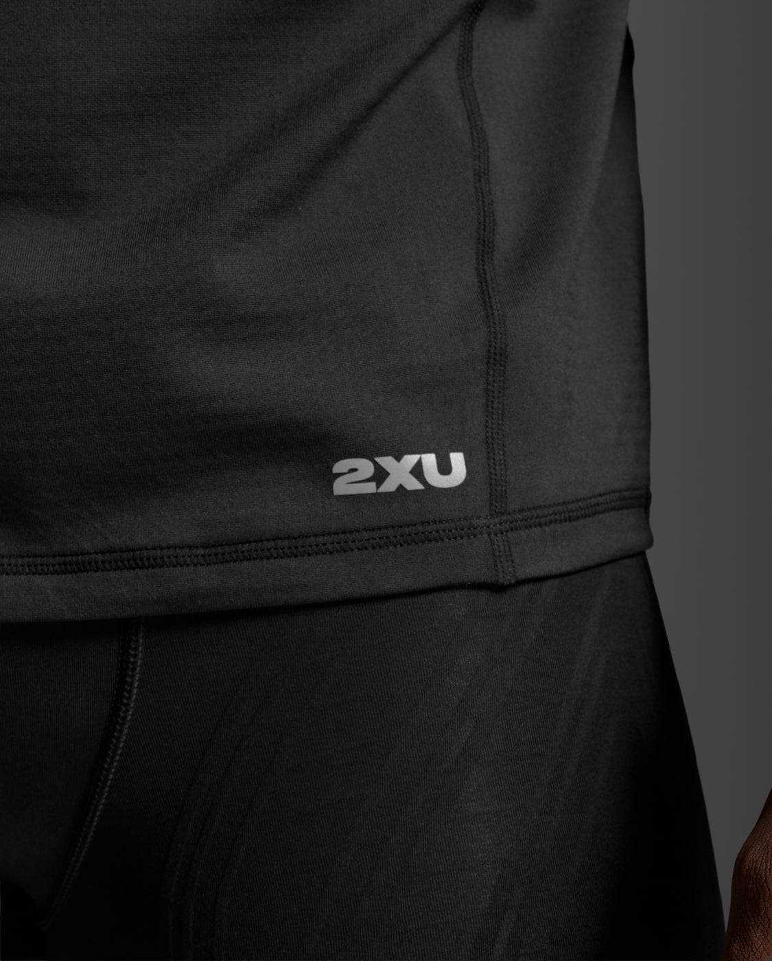 2xu-ignition-grid-baselayer-schwarz-herren-thermo image 6