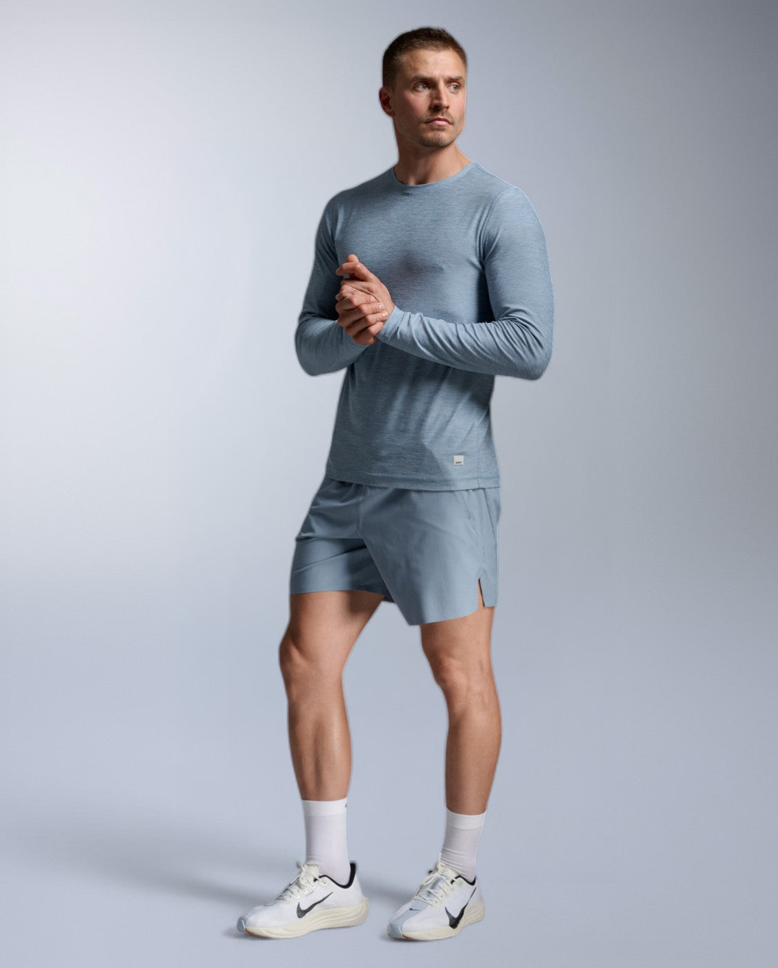 2xu-signature-long-sleeve-langarmshirt-blue-shade-herren image 7