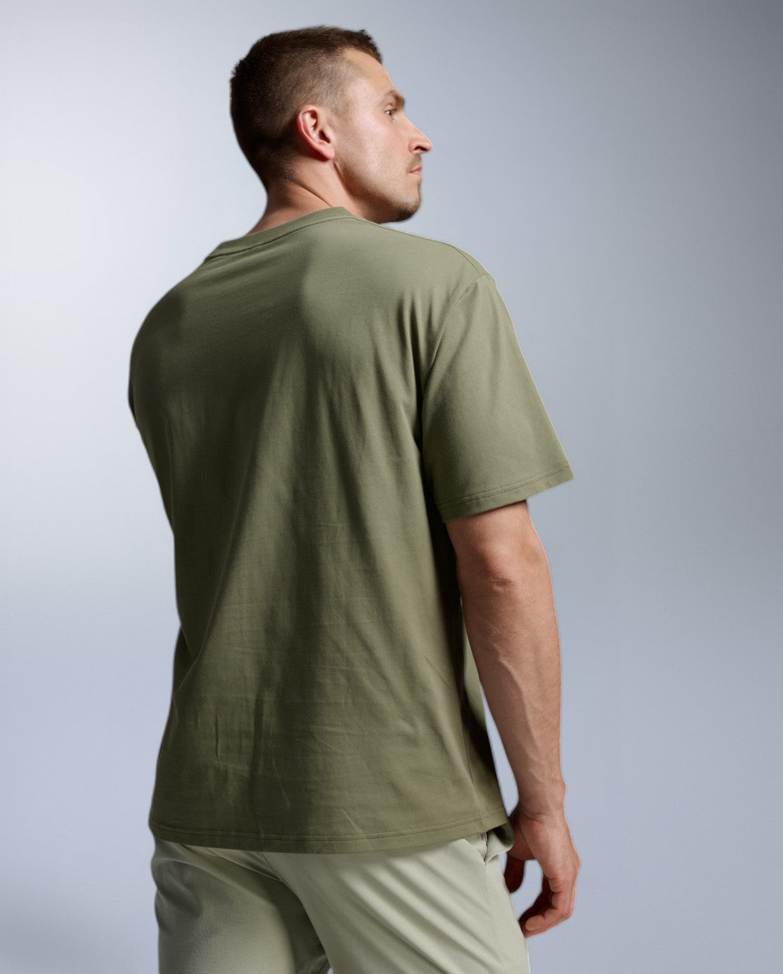 2xu-ez-oversized-organic-cotton-t-shirt-hunter-green image 3