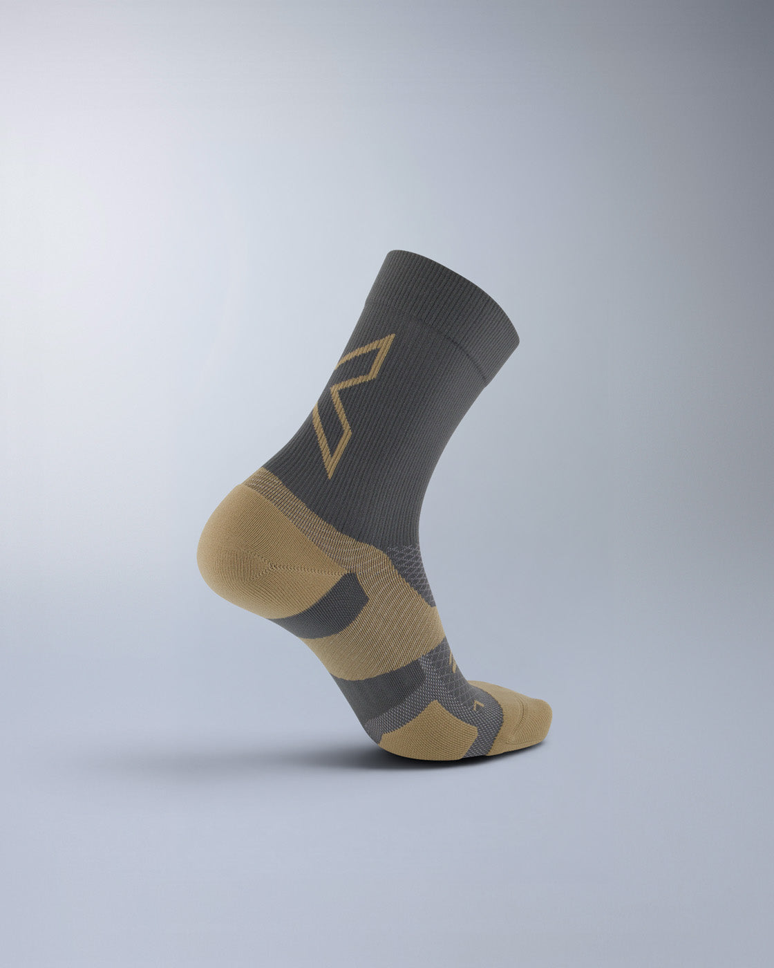 2xu-vectr-light-cushion-crew-laufsocken-turbulence image 3