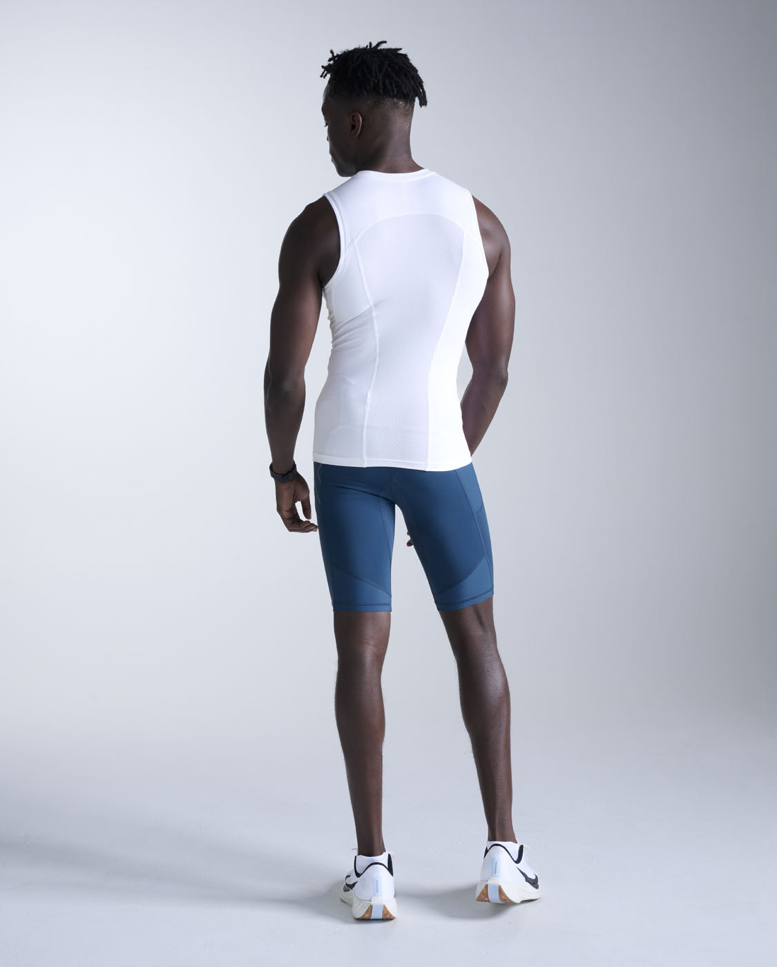 2xu-core-compression-sleeveless-tank-white-herren image 7