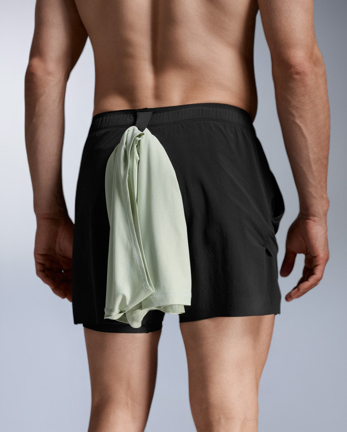 2xu-force-2-in-1-5-inch-shorts-trainingsshorts-schwarz image 4