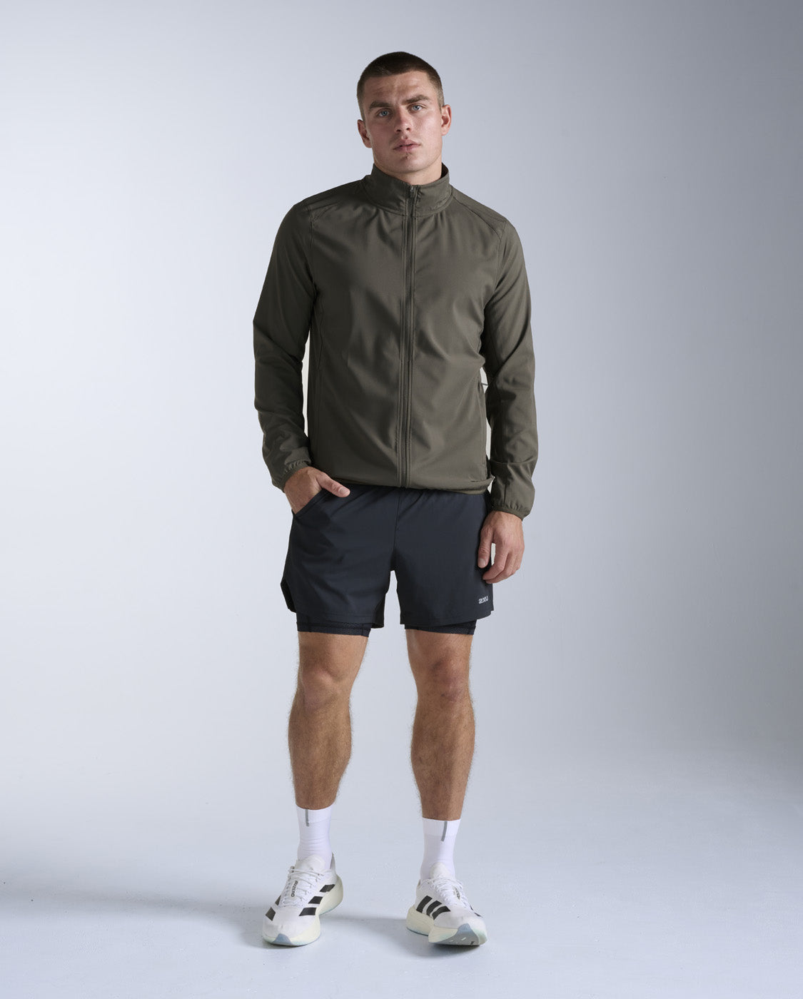 2xu-aero-jacket-laufjacke-flint-black-reflective image 3