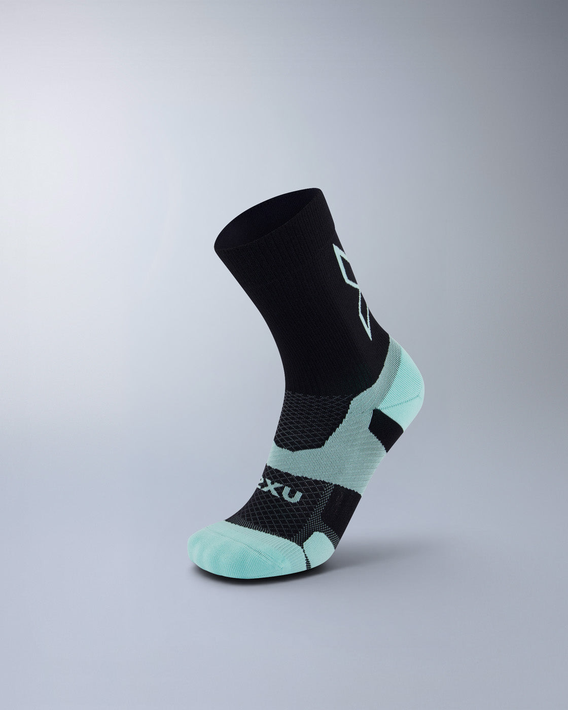 2xu-vectr-light-cushion-crew-socken-schwarz image 1
