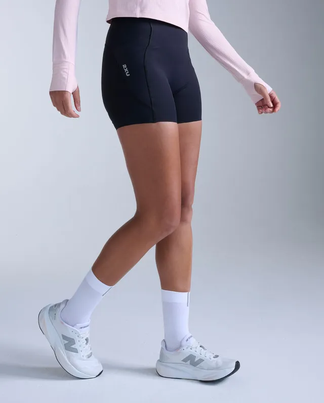 2xu-aero-mesh-hi-rise-4-inch-kompressionsshorts-schwarz image 1