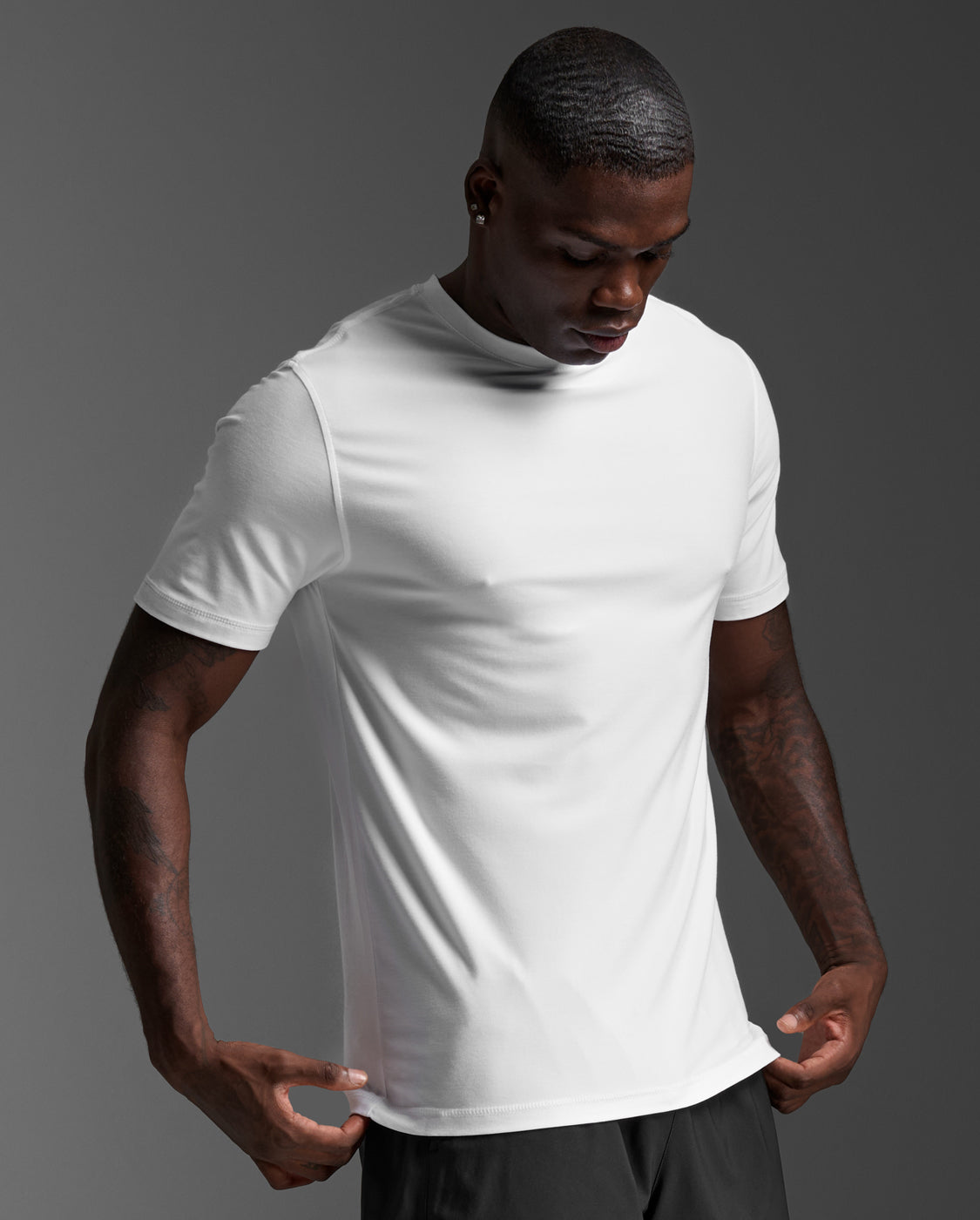 2xu-signature-tee-t-shirt-herren-wei-kurzarm-regular image 5