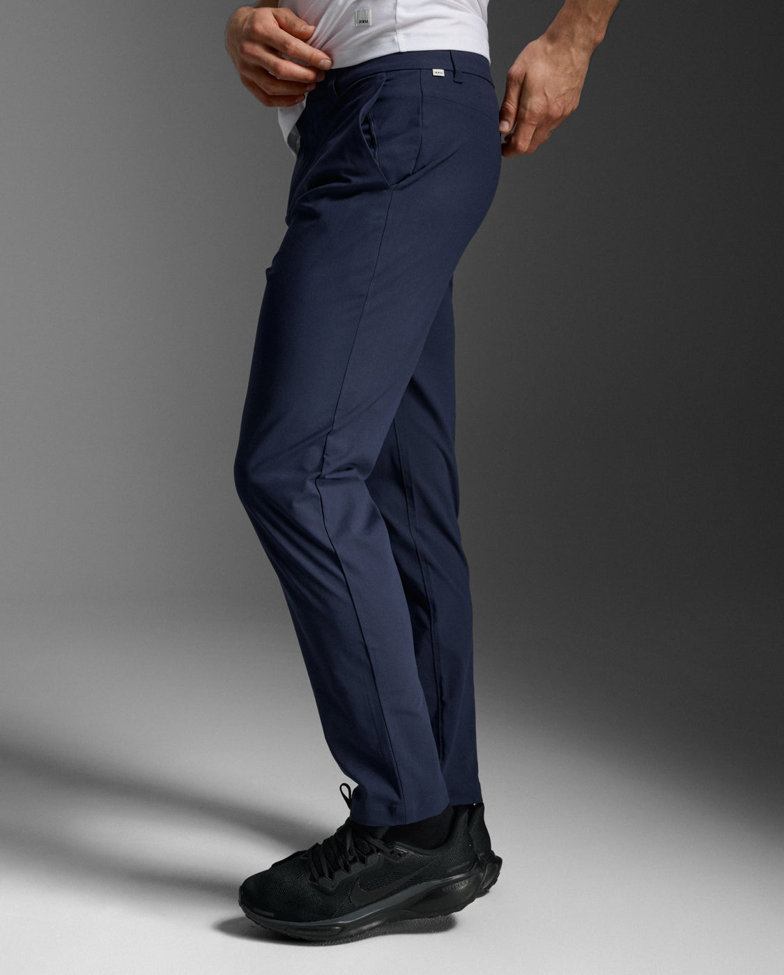 2xu-signature-hybrid-pants-hose-midnight-stretch image 3