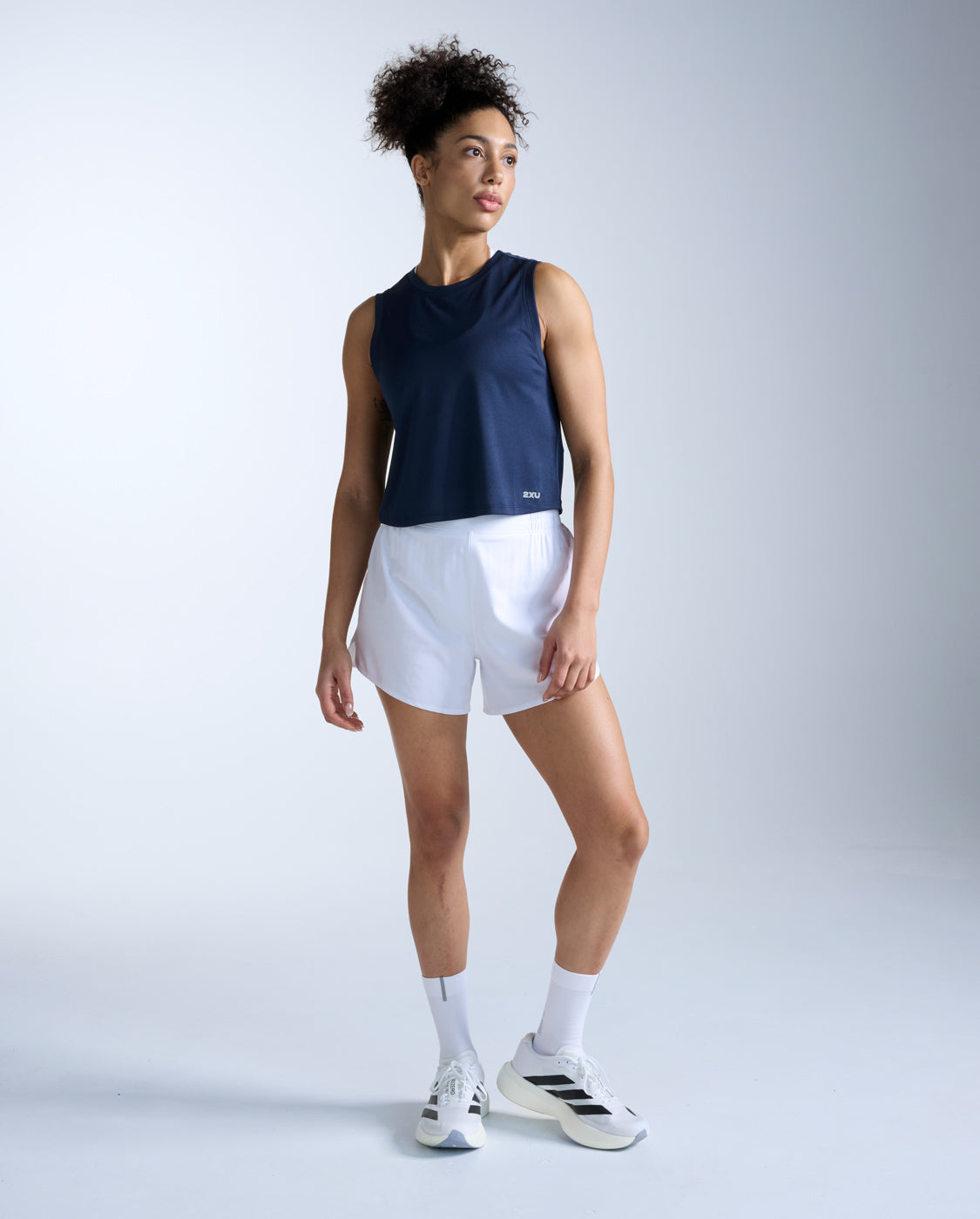 2xu-aero-mesh-crop-tank-lauftop-damen-midnight-atmungsaktiv image 7