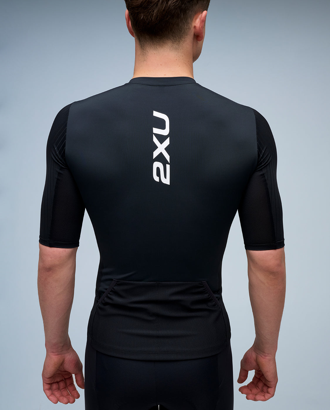 2xu-aero-tri-sleeved-top-triathlon-shirt-herren-schwarz image 4
