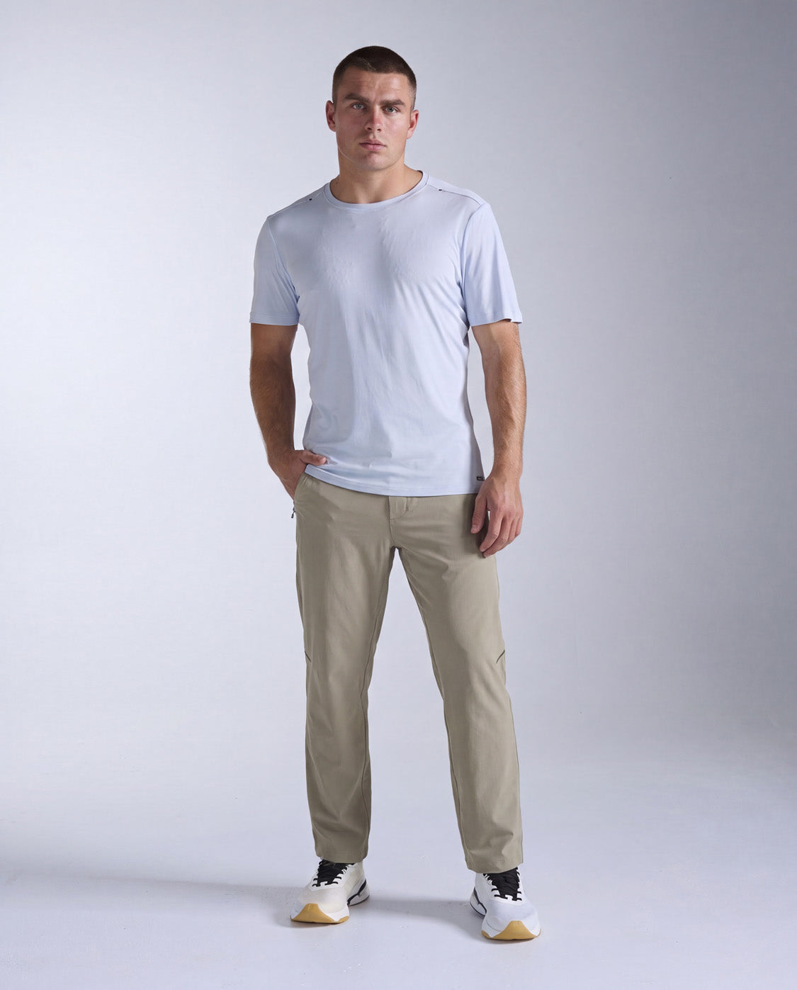 2xu-aero-trail-jogger-herren-pebble-m-leicht image 2