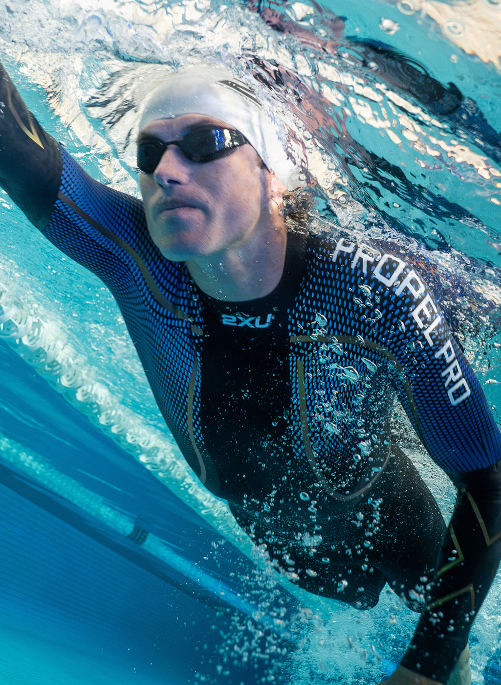 2xu-propel-pro-wetsuit-herren-schwarz-neopren image 2