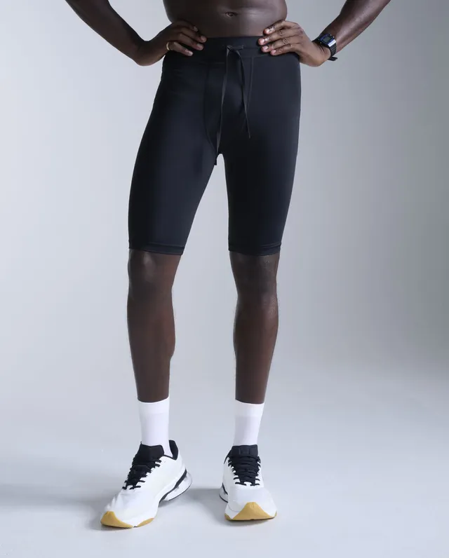 2xu-aero-mesh-compression-shorts-kompressionsshorts-schwarz-herren image 1