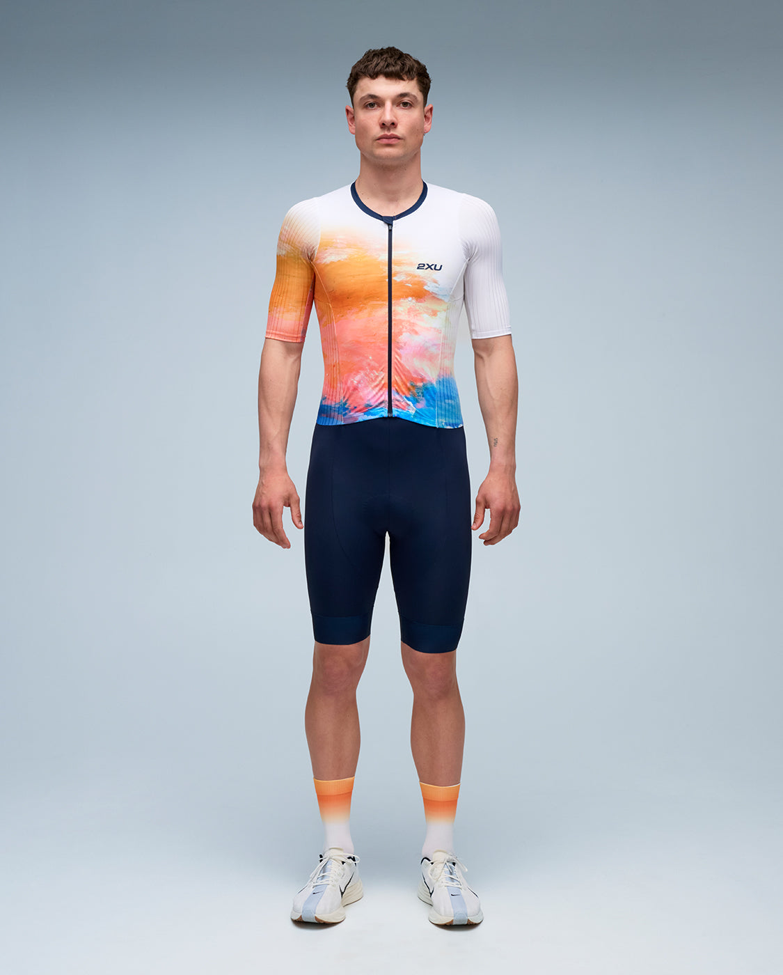 2xu-aero-sleeved-trisuit-herren-midnight-noosa-einteiler image 1