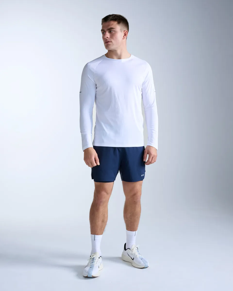 2xu-aero-long-sleeve-laufshirt-weiss-silber-herren image 1