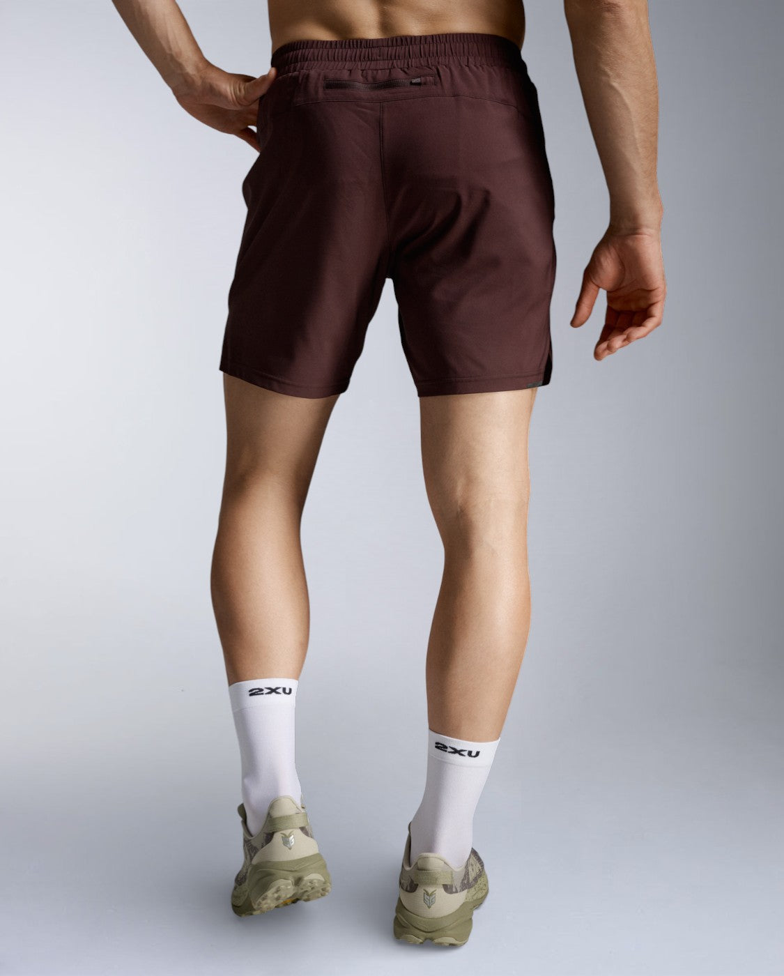 2xu-aero-7-inch-shorts-laufshorts-bark-herren image 3