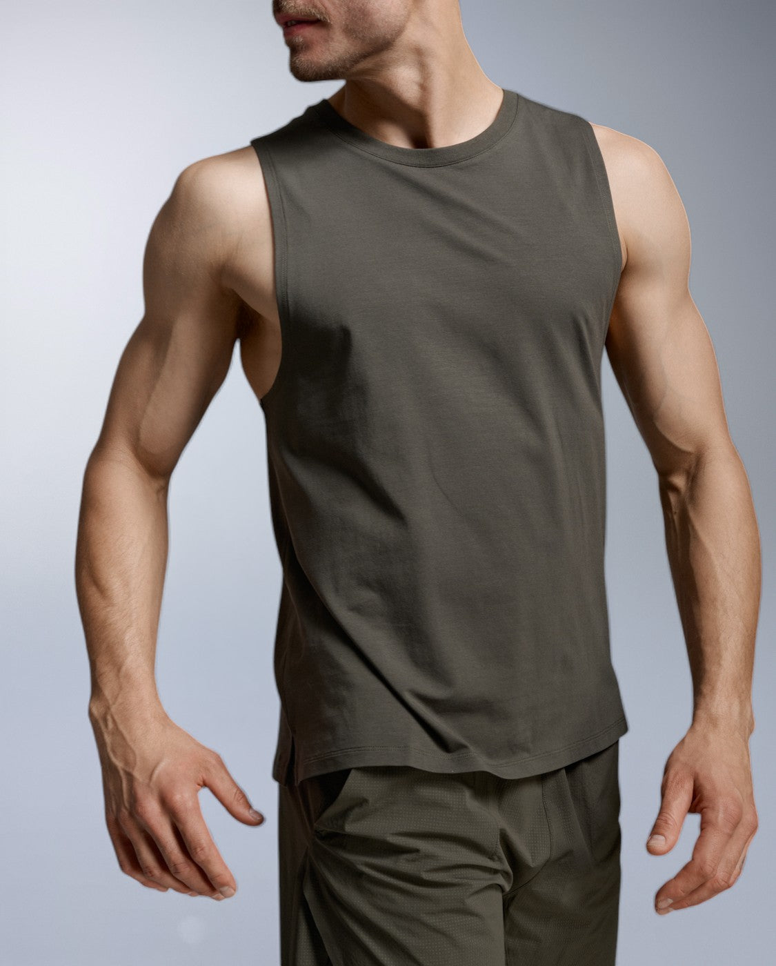 2xu-motion-cotton-flex-tank-top-herren-flint-atmungsaktiv image 2