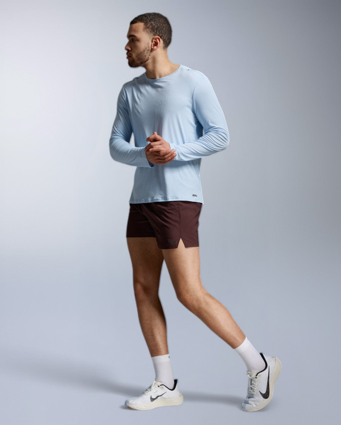 2xu-aero-trail-long-sleeve-laufshirt-herren-bay image 4