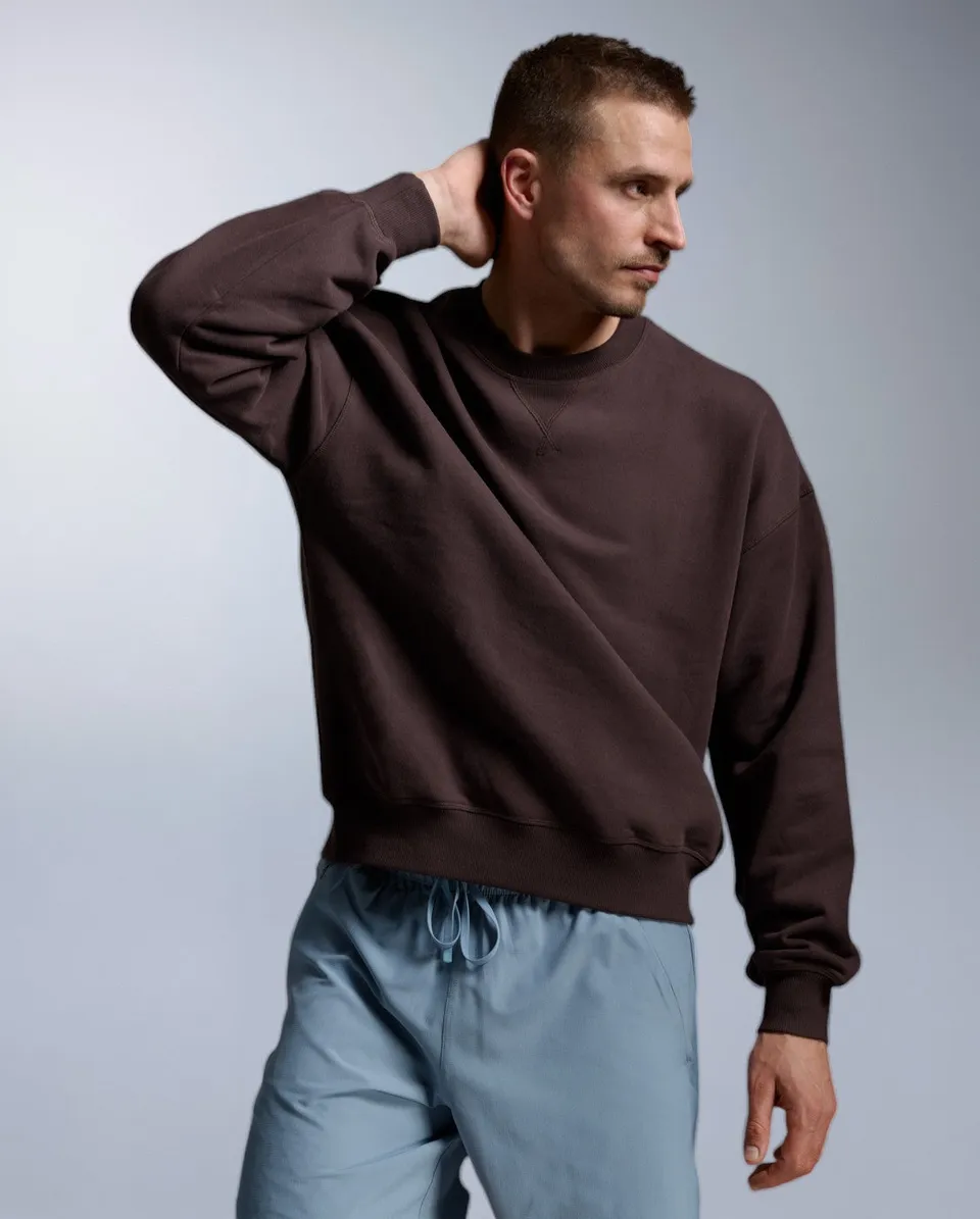 2xu-ez-oversized-organic-cotton-crew-bark-pullover image 1