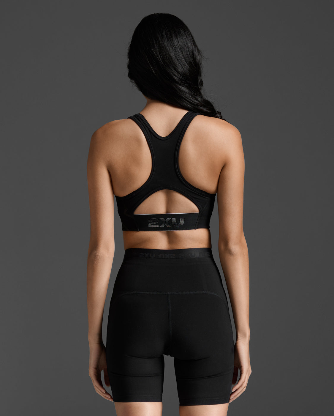 2xu-motion-racerback-sport-bh-schwarz image 2