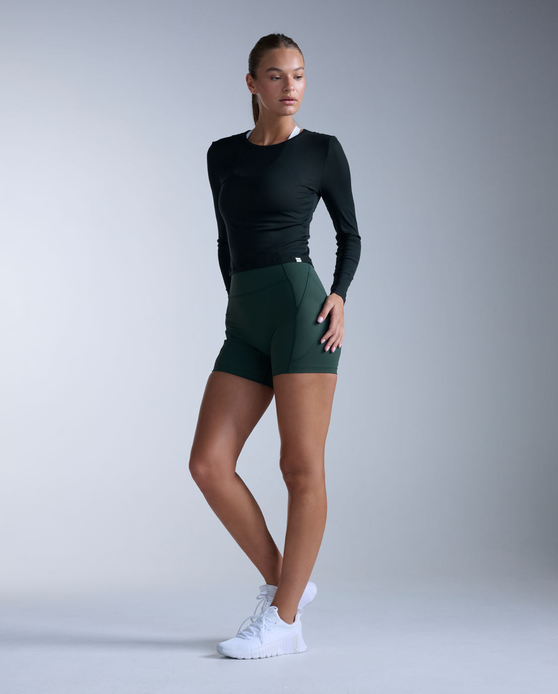 2xu-fluid-modal-ribbed-long-sleeve-damen-black-white image 6