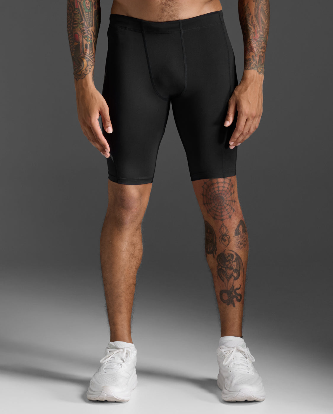 2xu-core-compression-shorts-herren-kompressionsshorts-schwarz image 2