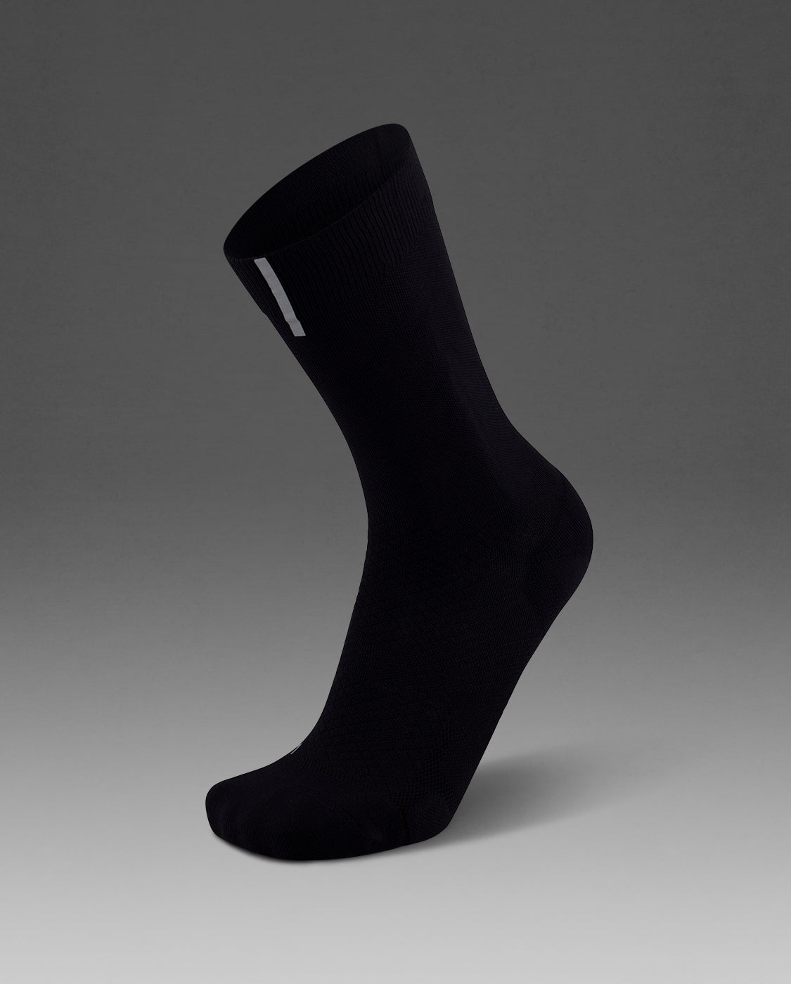2xu-vectr-reflective-crew-socken-black-silver image 1