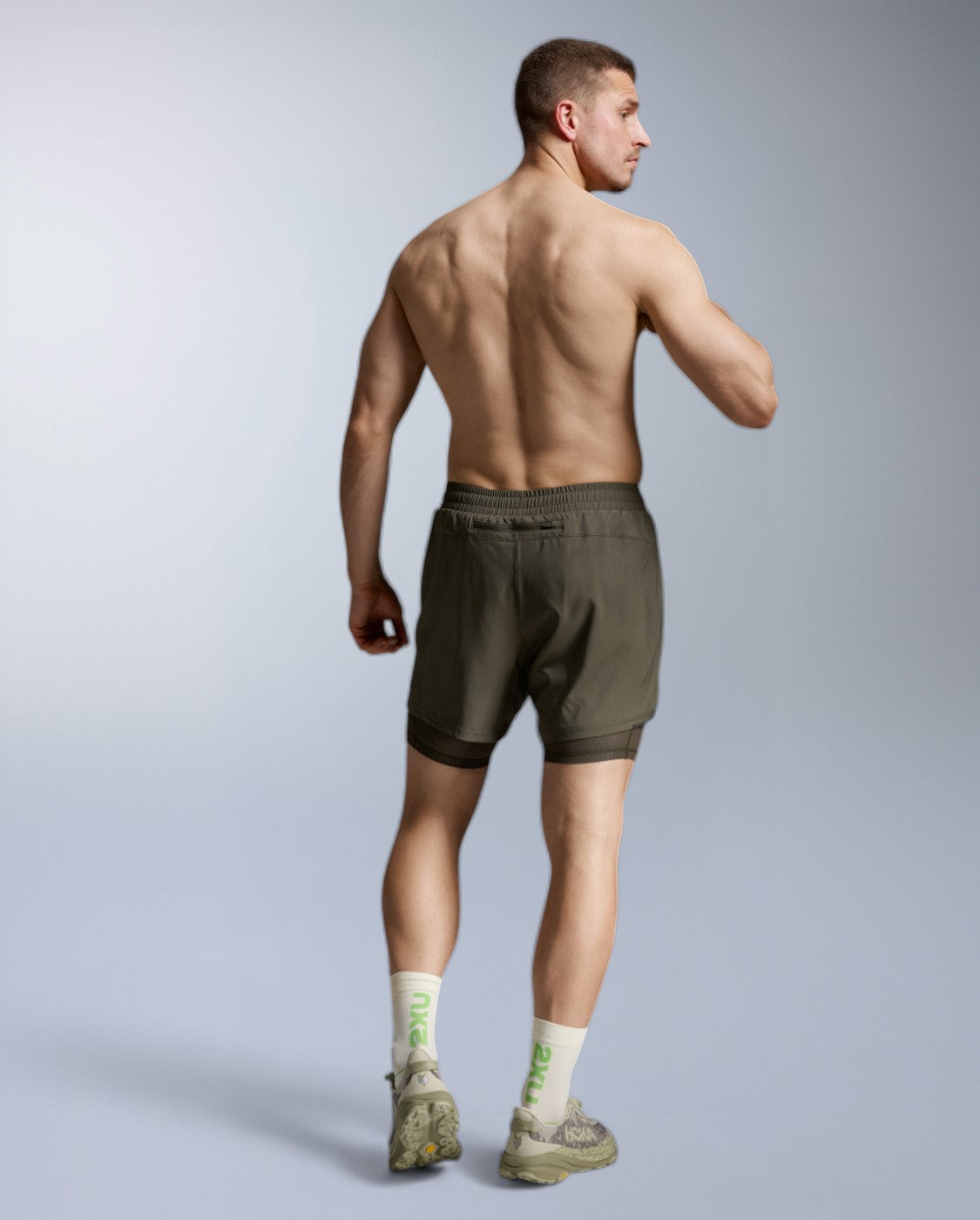 2xu-aero-mesh-2-in-1-short-flint-5-inch-herren image 6