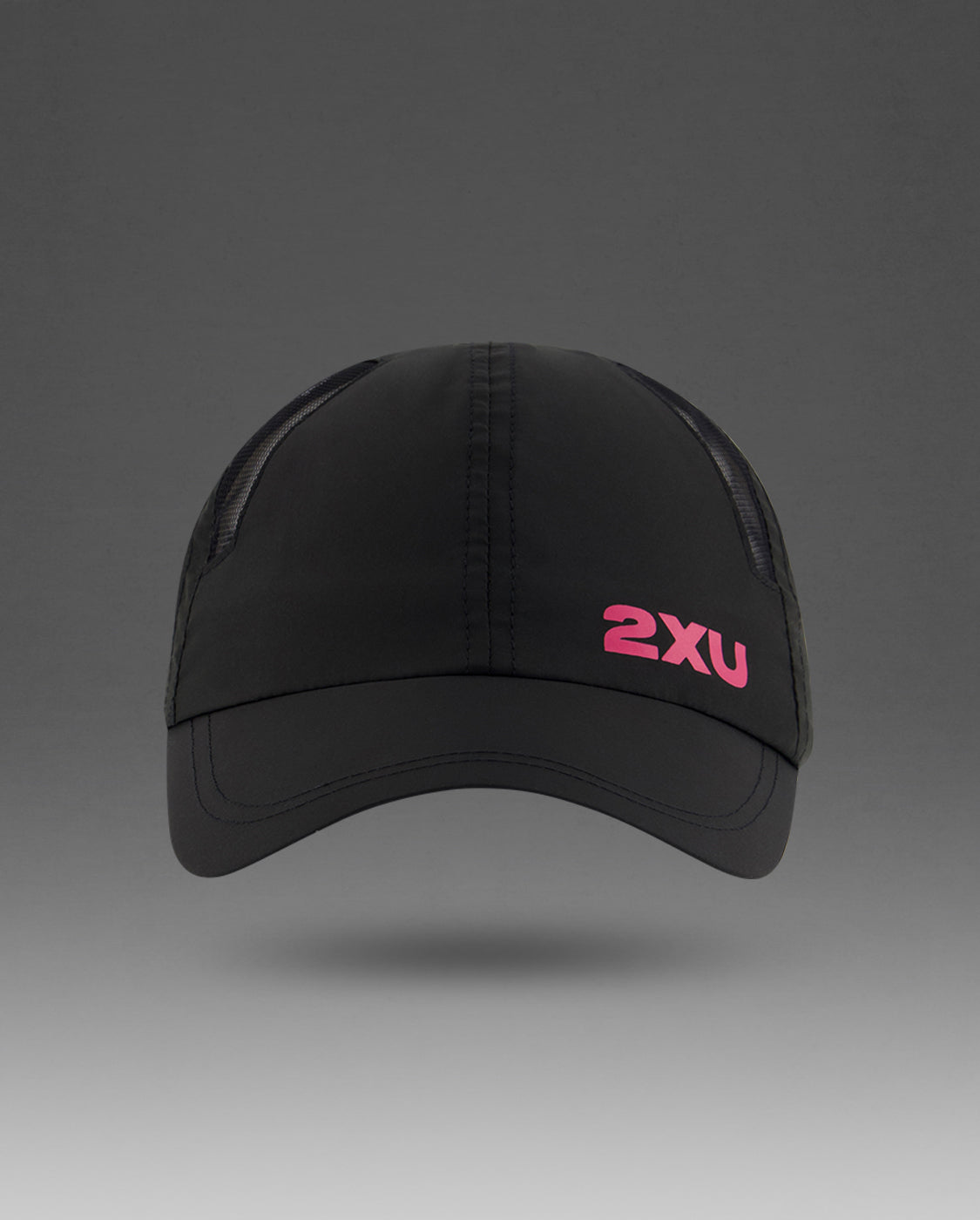 2xu-aero-run-cap-laufkappe-schwarz-fuchsia-unisex image 2