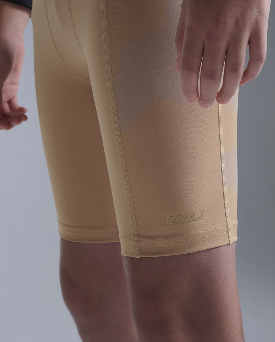 2xu-core-boys-compression-shorts-kompressionsshorts-beige-mild image 5