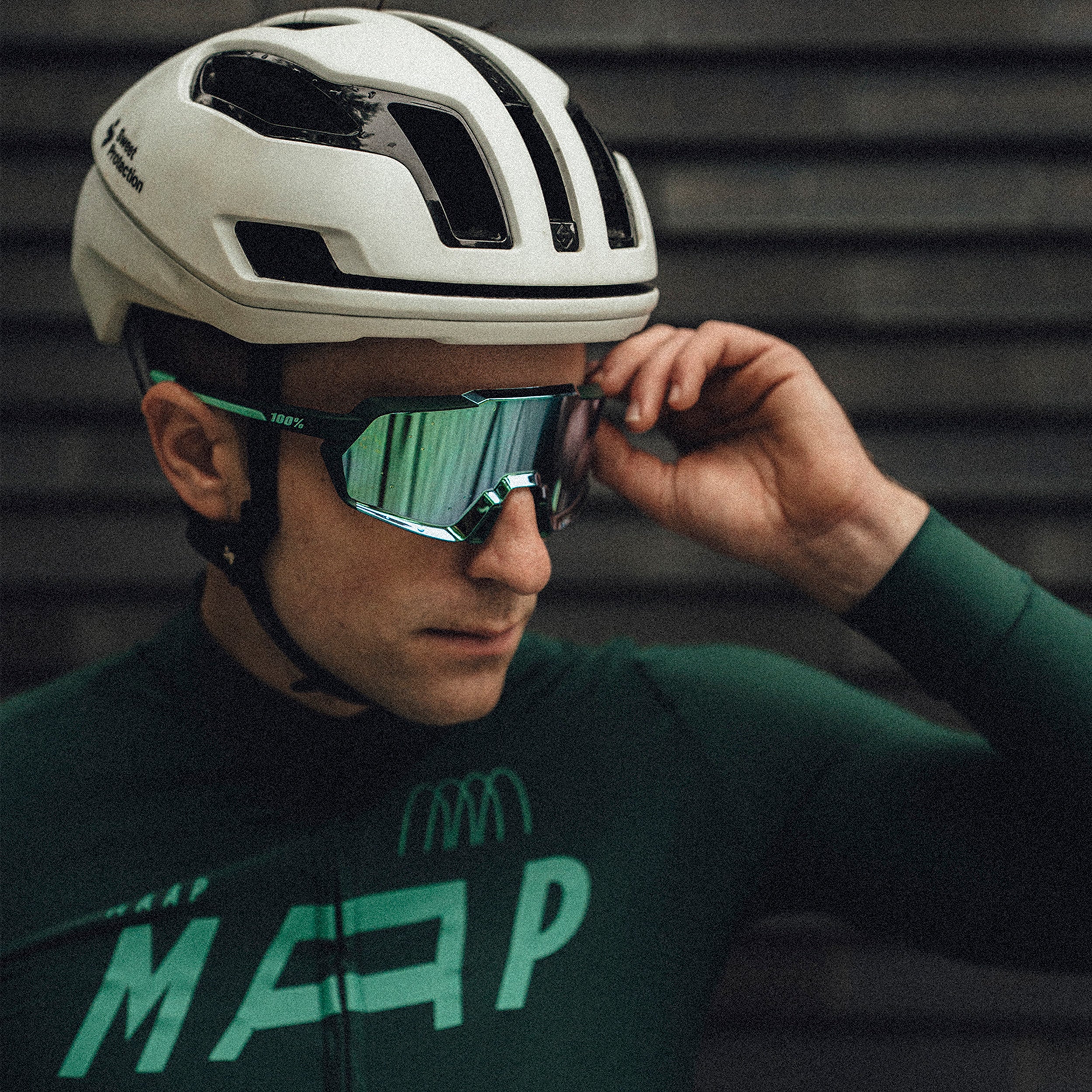 100-korbin-sportsonnenbrille-juniper-mint-mirror image 5