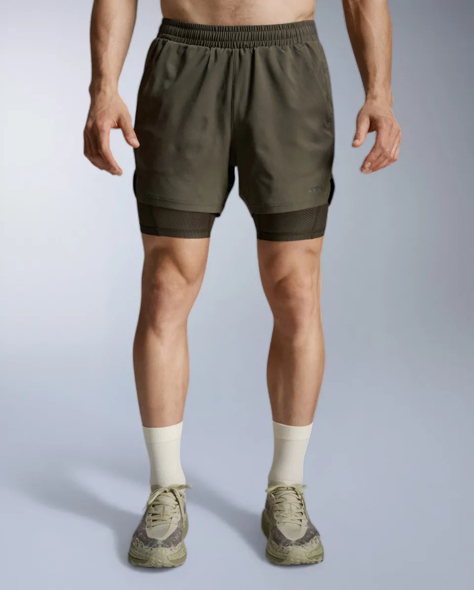 2xu-aero-mesh-2-in-1-short-flint-5-inch-herren image 1