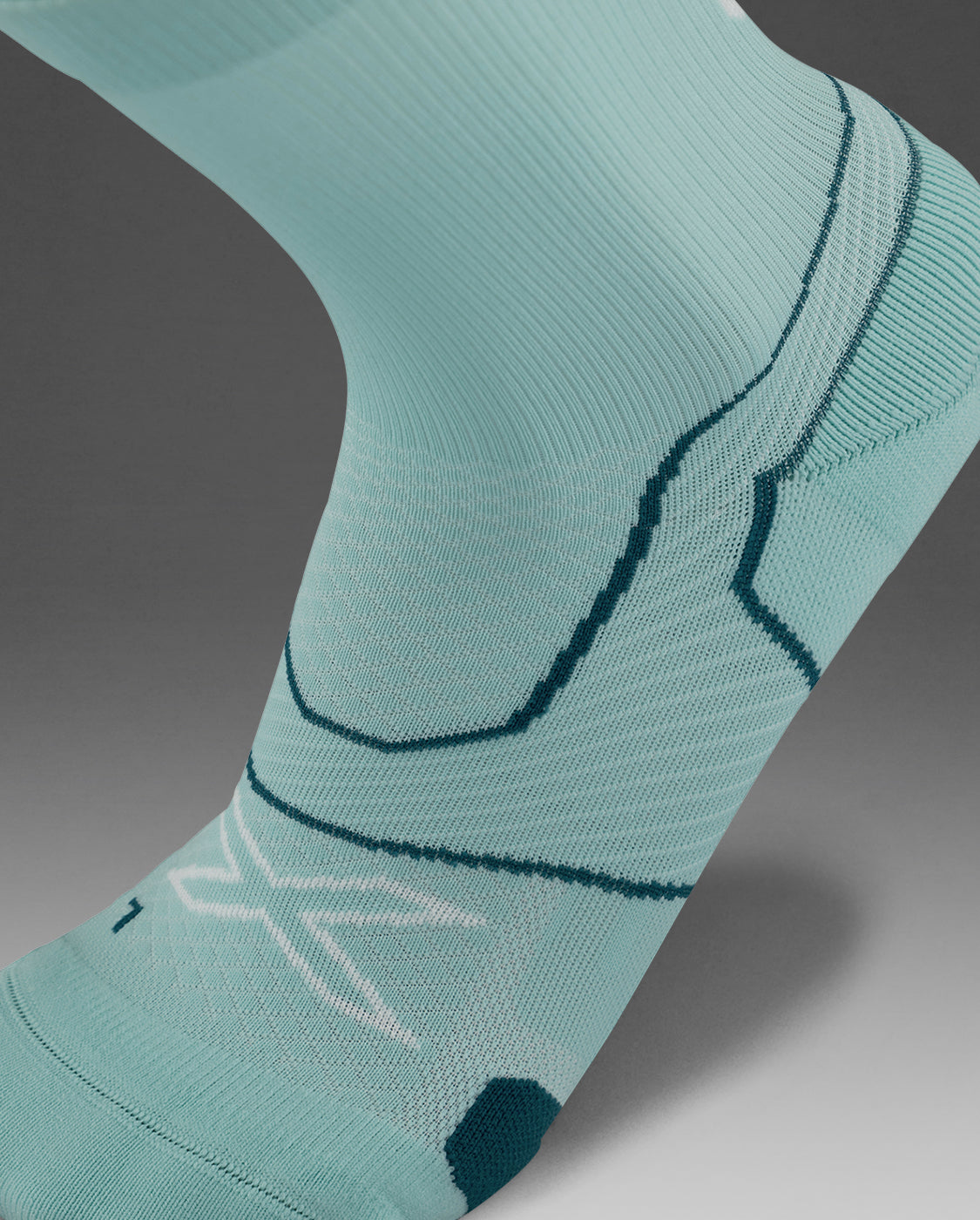2xu-vectr-cushion-crew-laufsocken-aqua-wei image 2
