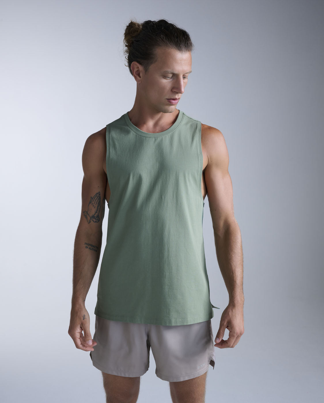 2xu-motion-cotton-flex-tank-tank-top-fern-herren image 1