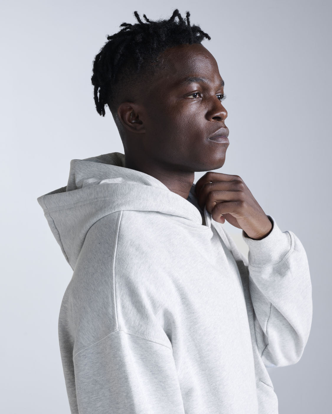 2xu-ez-oversized-organic-cotton-hoodie-grey-marle image 4