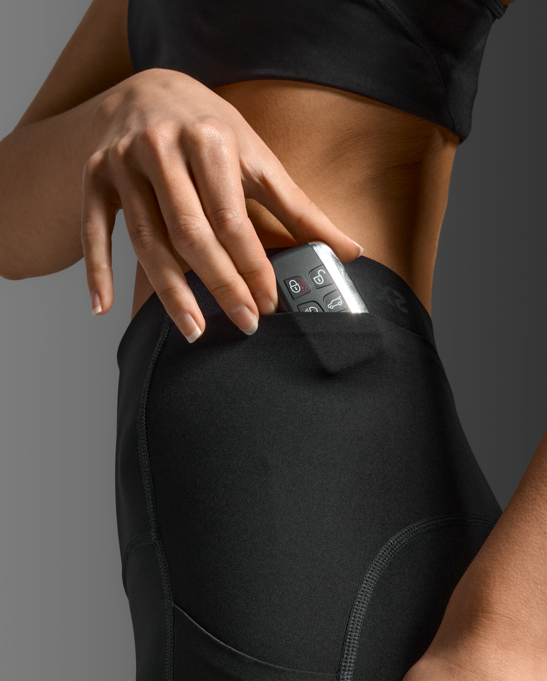 2xu-form-stash-hi-rise-3-4-tights-damen-schwarz-kompression image 7