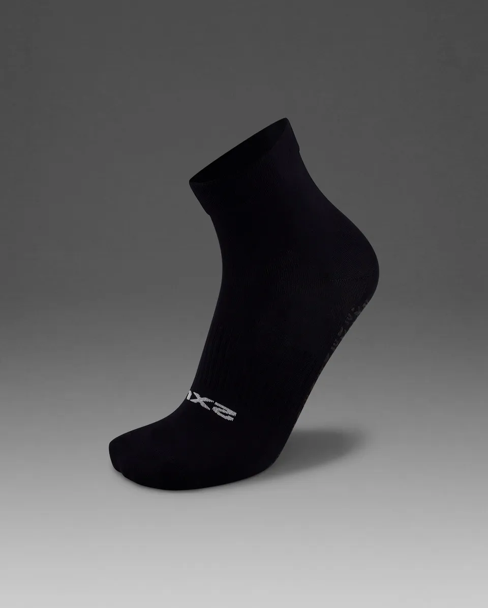 2xu-vectr-performance-crew-grip-sock-schwarz-rutschfest image 1