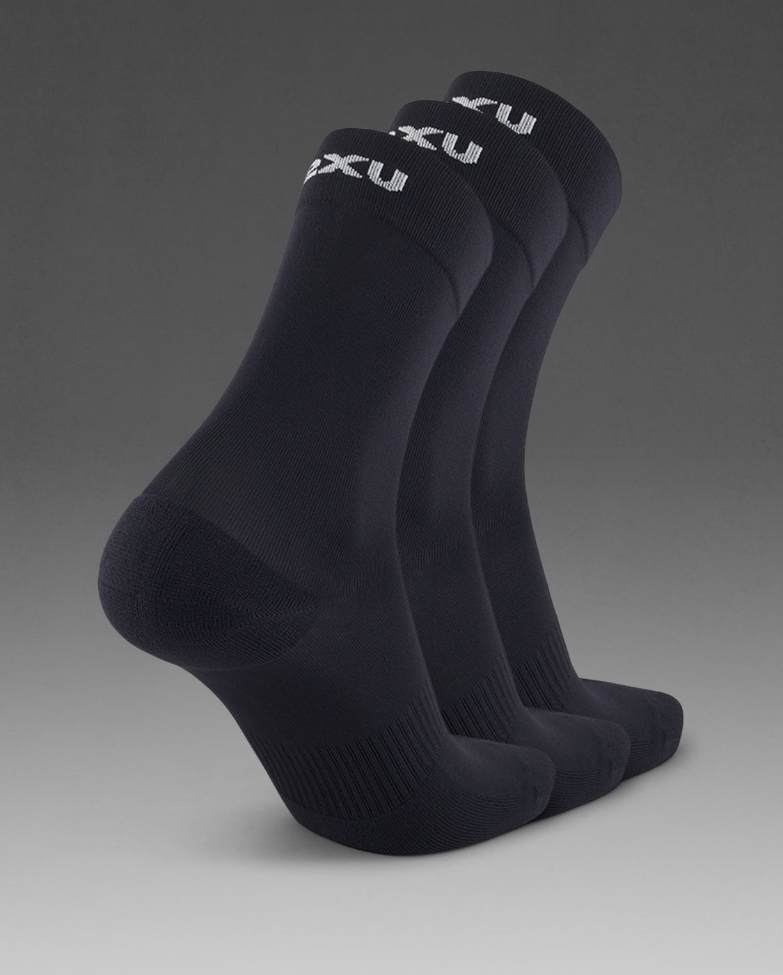 2xu-24-7-crew-socks-3-pack-black-white-laufsocken image 2