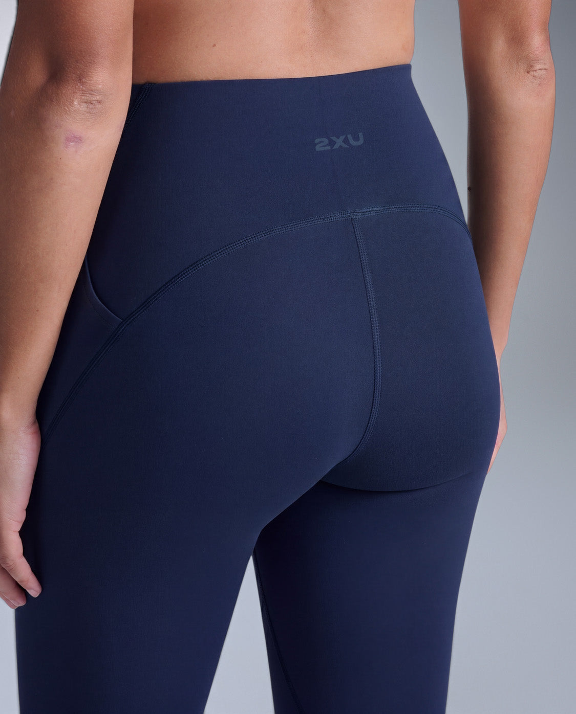 2xu-flex-hi-rise-compression-tight-damen-midnight image 6