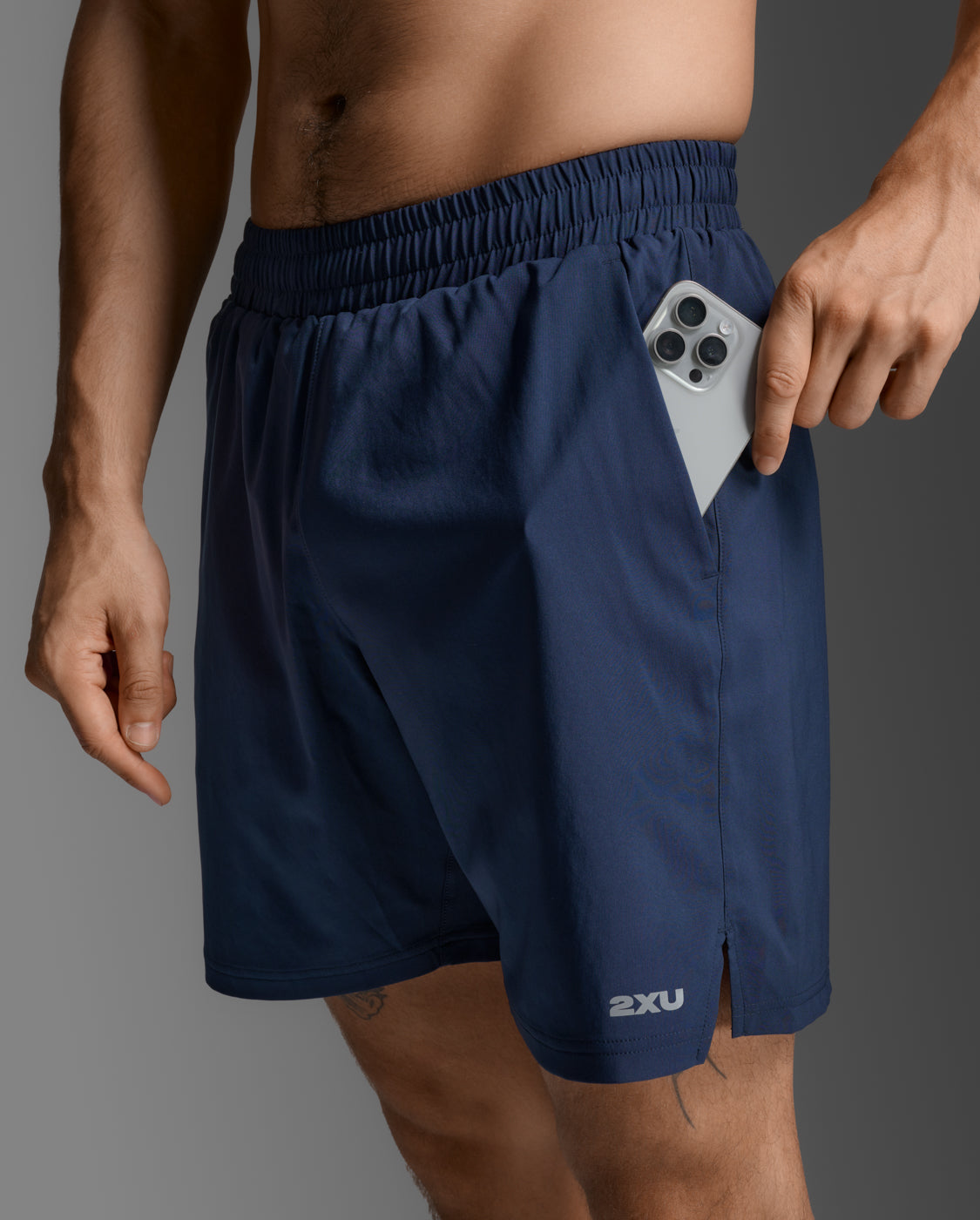 2xu-aero-7-inch-laufshorts-midnight-herren-lined image 7