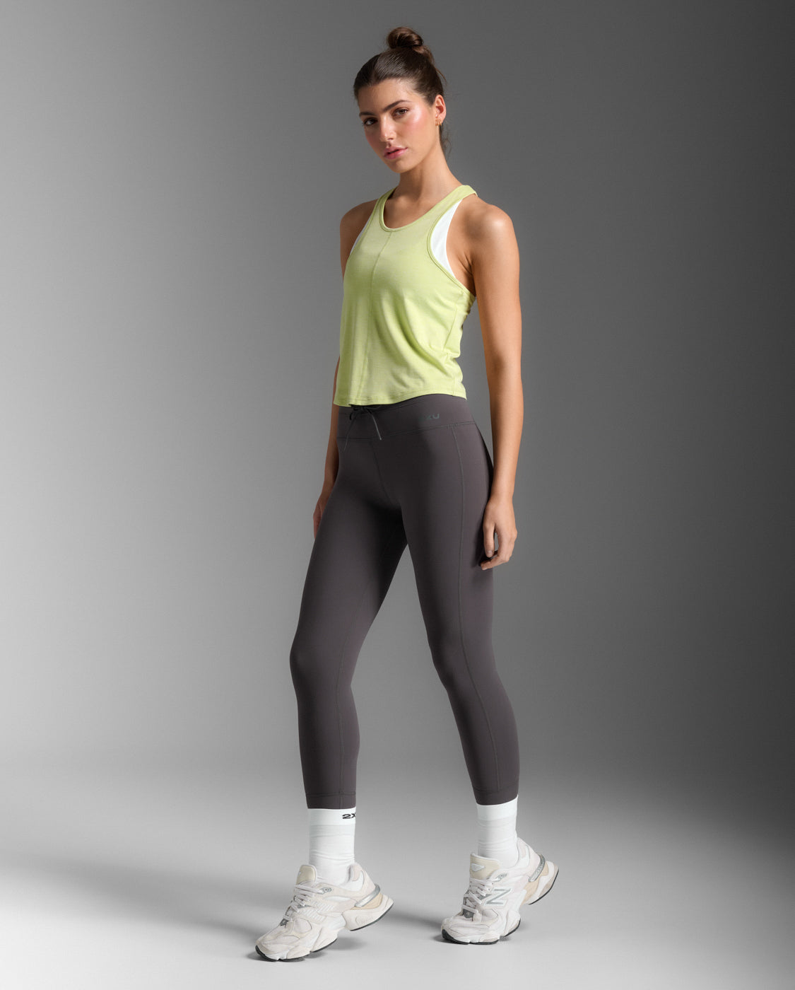 2xu-form-soft-jersey-crop-tank-damen-cool-matcha image 4
