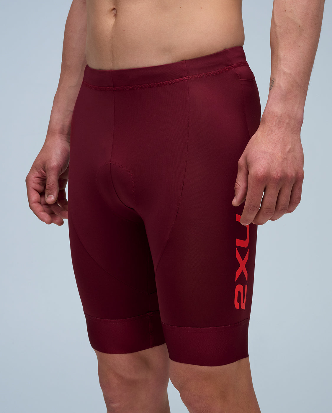 2xu-aero-tri-9-inch-short-shiraz-triathlon-kompression image 1