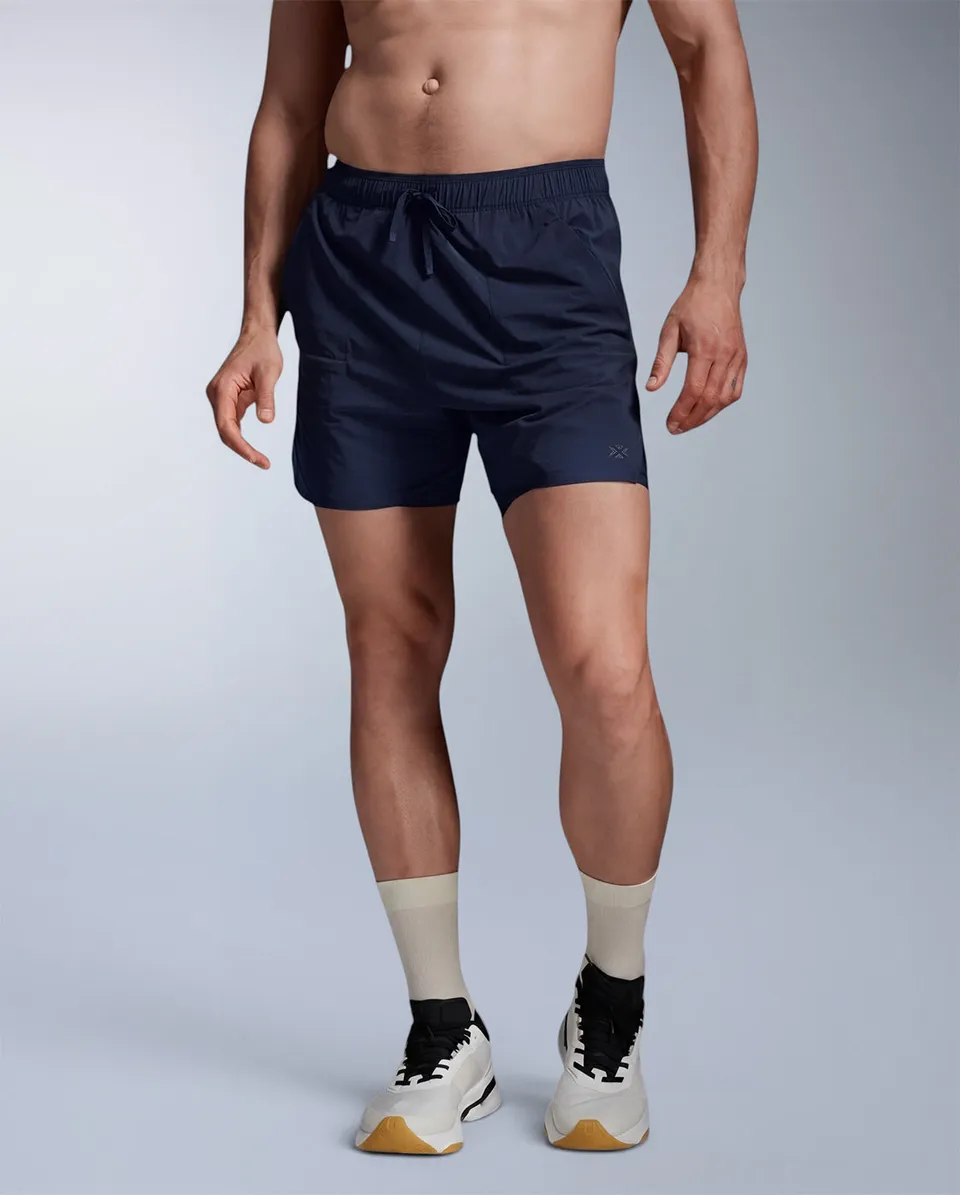 2xu-force-2-in-1-5-inch-shorts-midnight-herren image 1